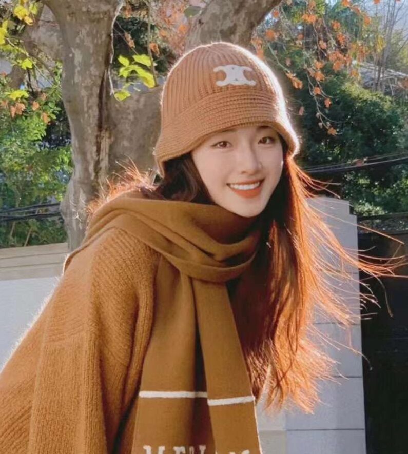 Celine Cashmere Scarf& BEANIE view 1
