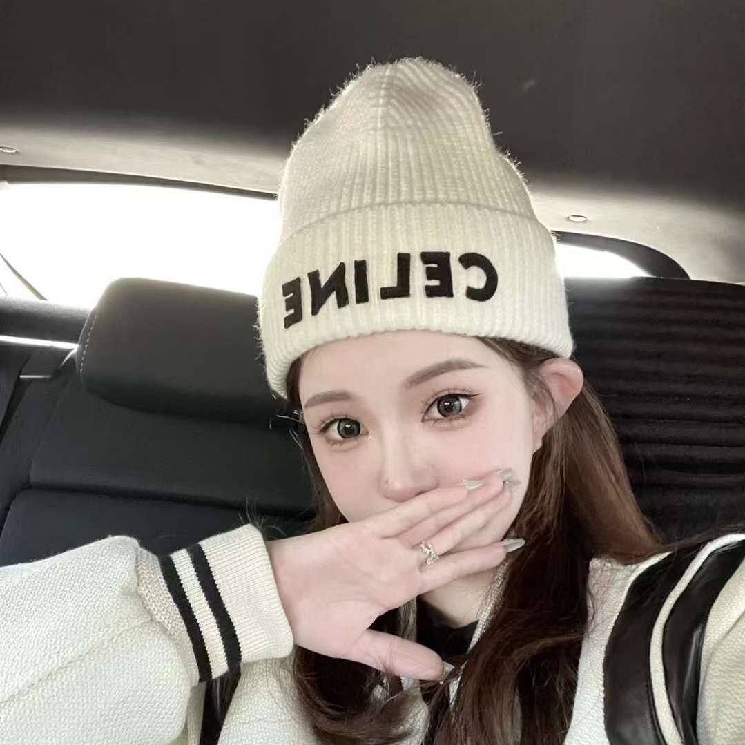 Celine Cashmere Scarf& BEANIE view 1