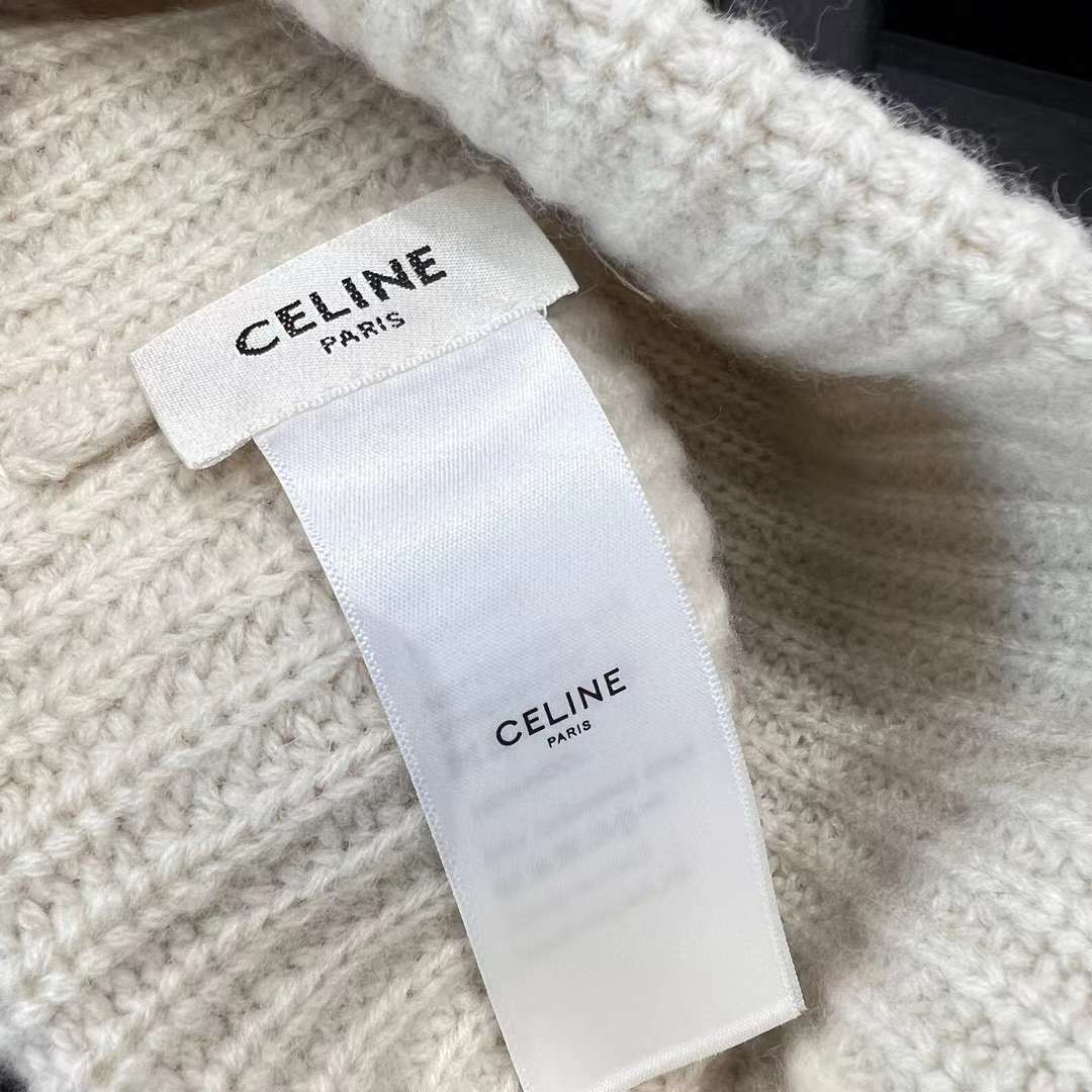 Celine Beanie In Seamless Cashmere view 2