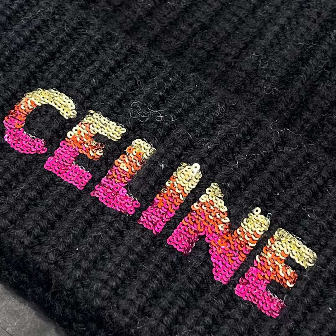 Celine Beanie In Seamless Cashmere view 7