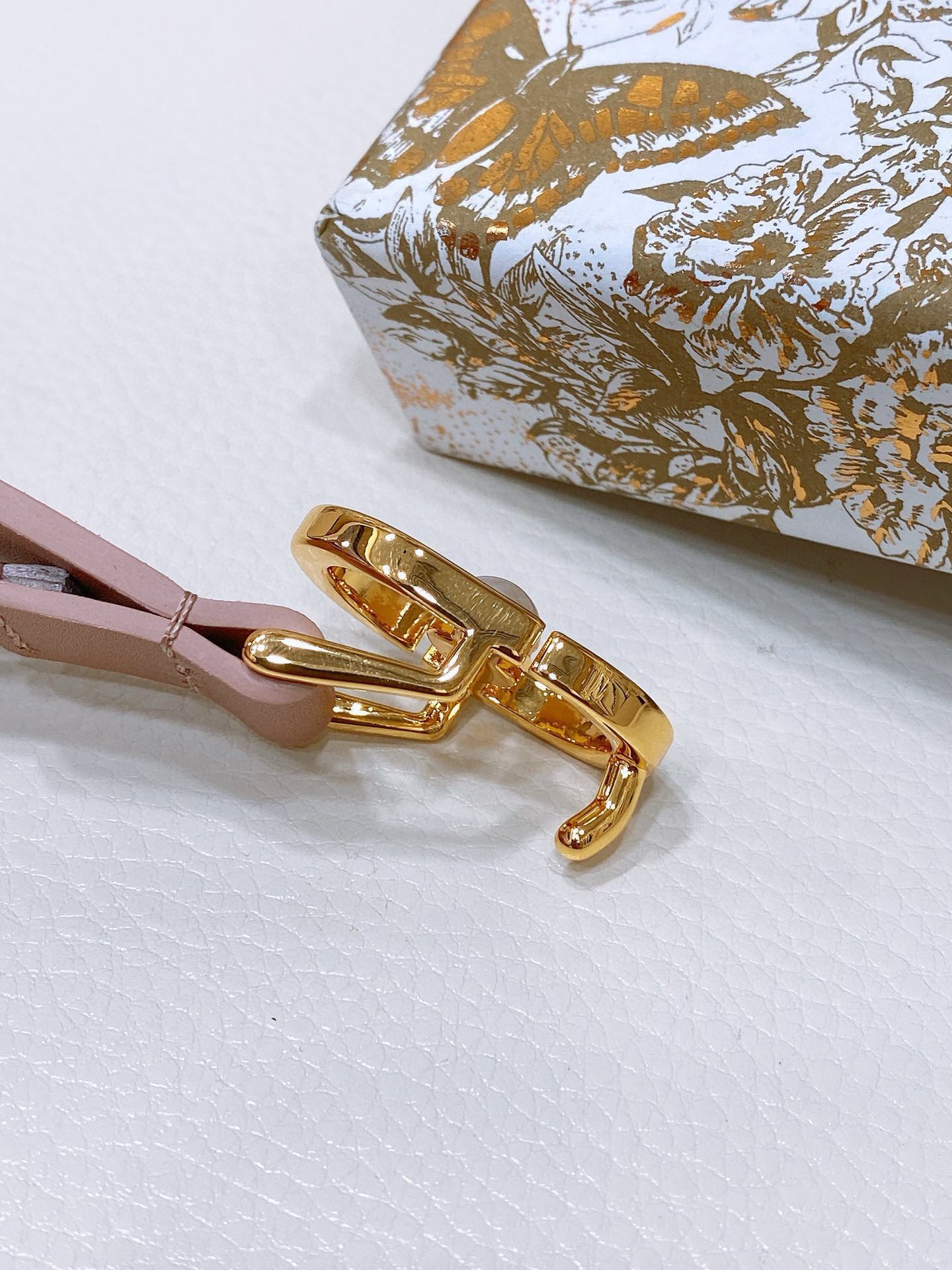 Dior Montaigne Jolie Belt view 16
