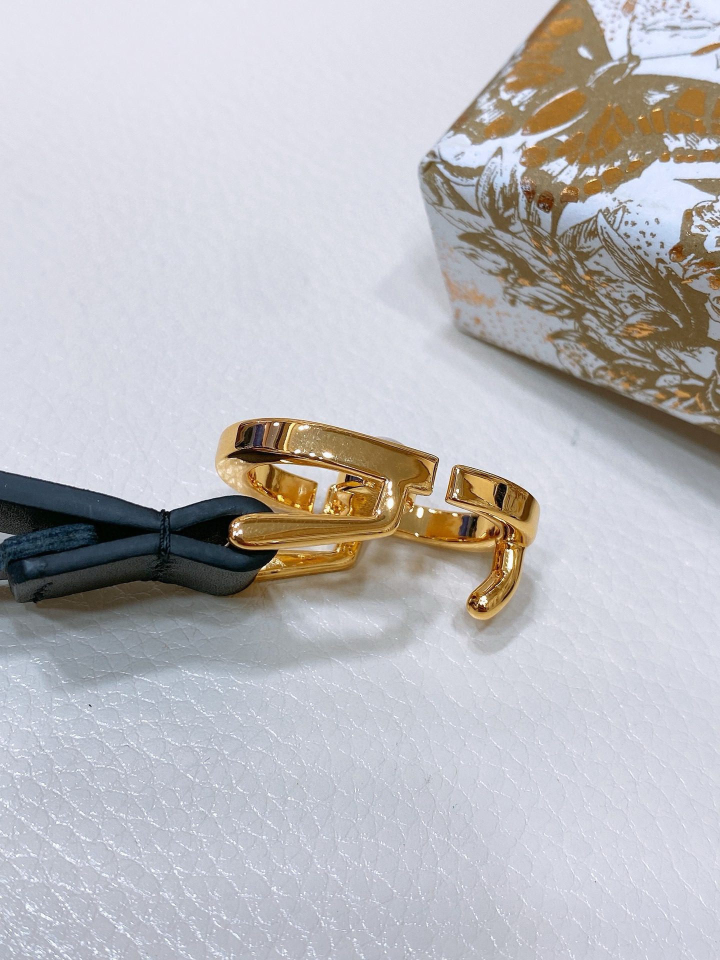 Dior Montaigne Jolie Belt view 5