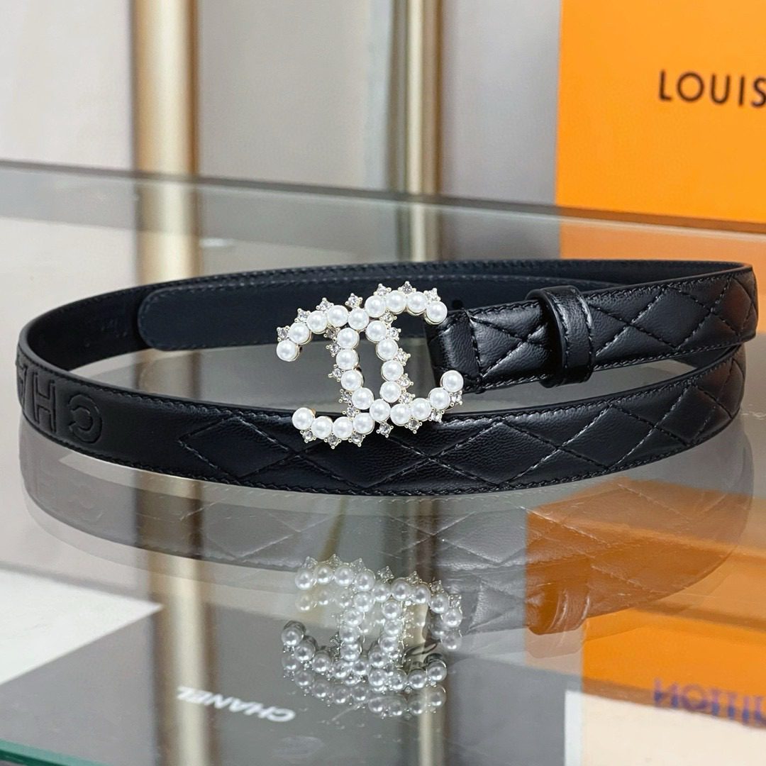 Chanel pearl rhinestone logo belt 20mm view 1