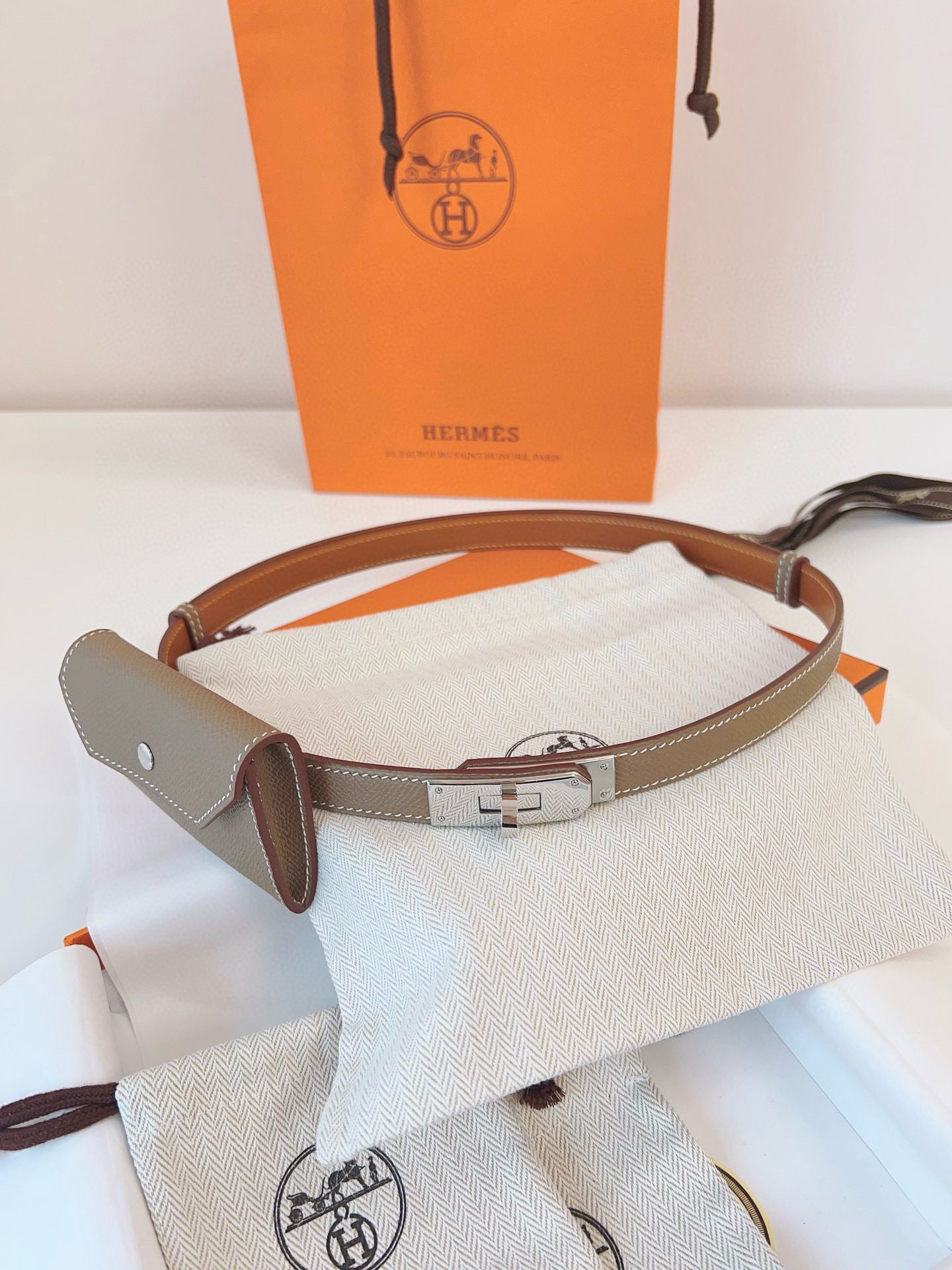 Hermès KELLY POCKET 18 Card belt view 1
