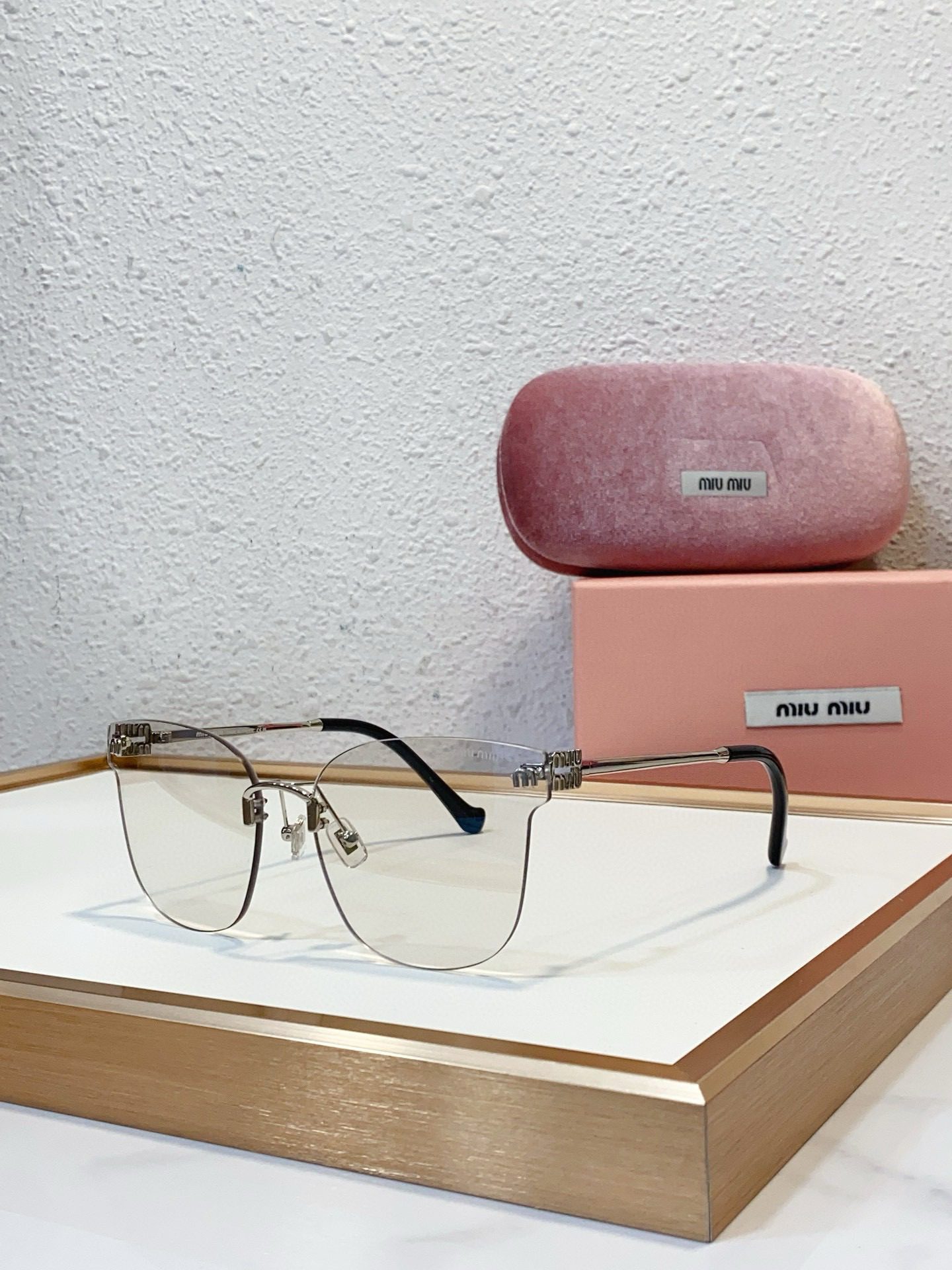 Miu Miu Runway sunglasses view 3