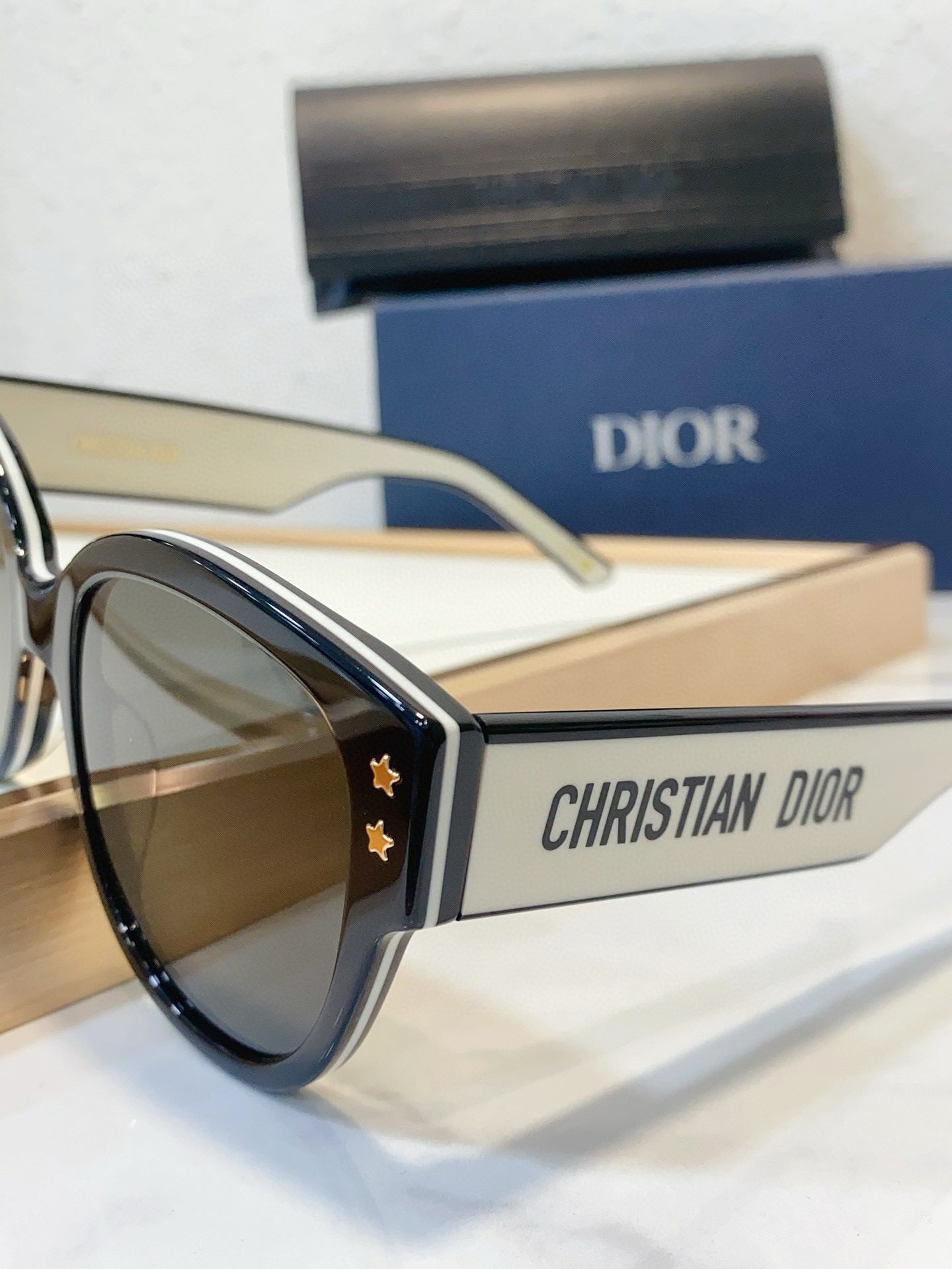 Dior Runway sunglasses view 9