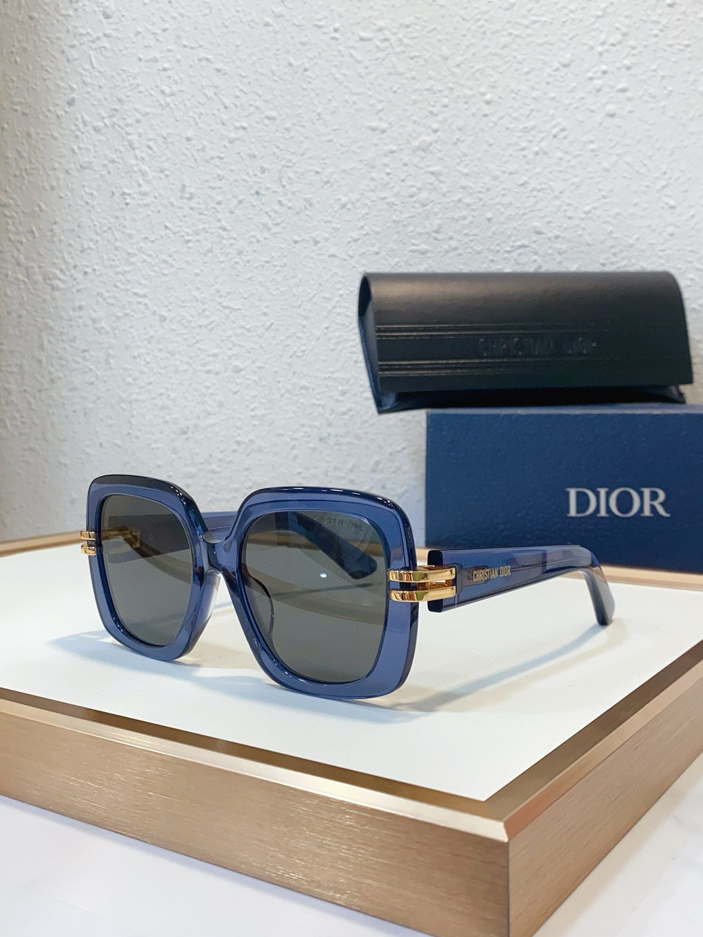 Dior Runway sunglasses view 6